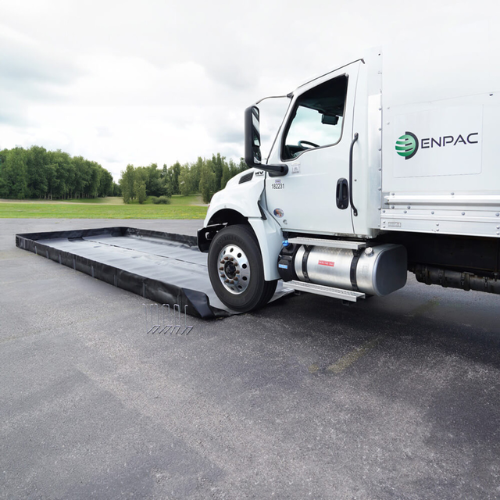 ENPAC 10'x60'x1' L-Bracket Spill Containment Berm (MPN: BD-1060-WB-L)