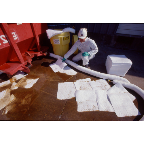 ENPAC Oil Only Meltblown Absorbent Pads, Heavyweight, 100 Per Bale (MPN: ENP OP100H)